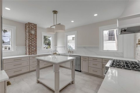 Villa ou maison à vendre à New Smyrna Beach, Floride: 4 chambres, 299.7 m2 № 2101933 - photo 25