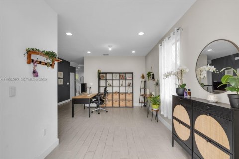 Купить виллу или дом в Тамарак, Флорида 4 спальни, 226.68м2, № 2009585 - фото 3