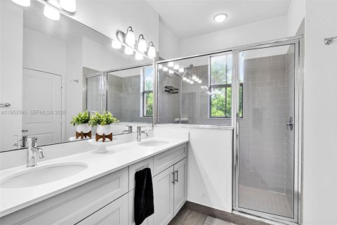 Купить виллу или дом в Тамарак, Флорида 4 спальни, 226.68м2, № 2009585 - фото 18