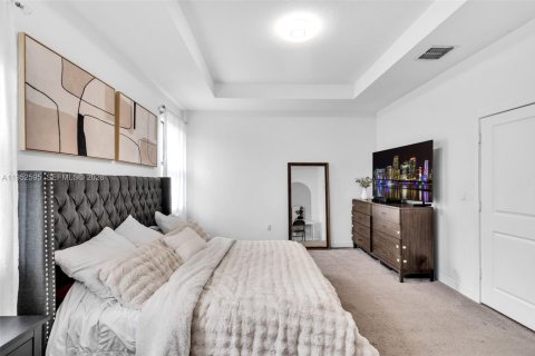 Купить виллу или дом в Тамарак, Флорида 4 спальни, 226.68м2, № 2009585 - фото 16