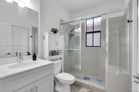 Купить виллу или дом в Тамарак, Флорида 4 спальни, 226.68м2, № 2009585 - фото 19