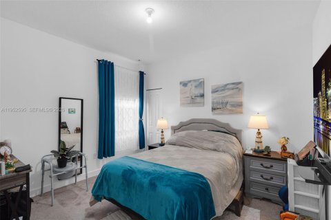 Купить виллу или дом в Тамарак, Флорида 4 спальни, 226.68м2, № 2009585 - фото 23