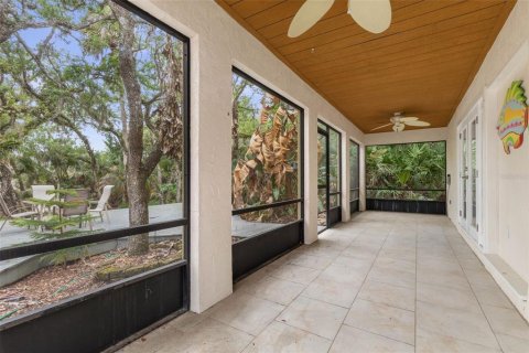 House in Flagler Beach, Florida 2 bedrooms, 131.18 sq.m. № 2100481 - photo 10