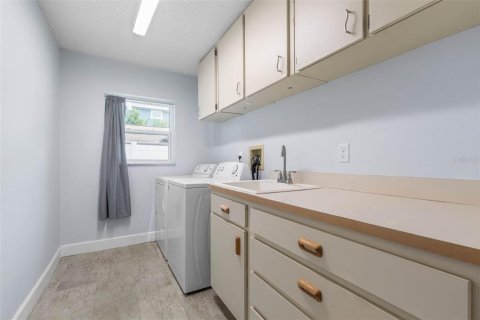 House in Flagler Beach, Florida 2 bedrooms, 131.18 sq.m. № 2100481 - photo 25