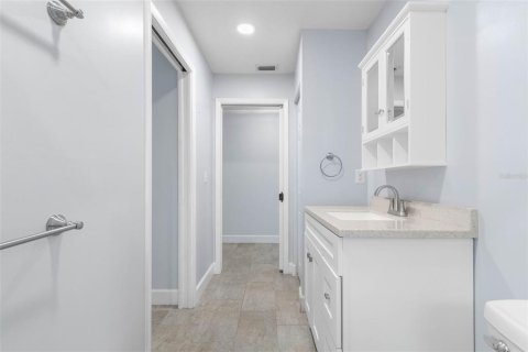 House in Flagler Beach, Florida 2 bedrooms, 131.18 sq.m. № 2100481 - photo 24
