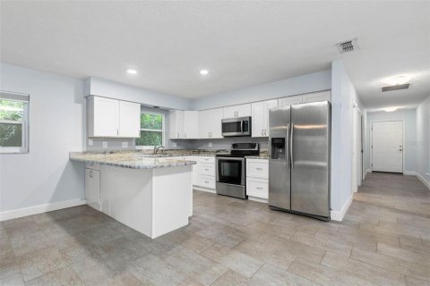 House in Flagler Beach, Florida 2 bedrooms, 131.18 sq.m. № 2100481 - photo 7