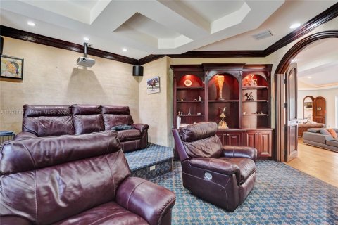 House in Southwest Ranches, Florida 4 bedrooms, 554.16 sq.m. № 1693198 - photo 20