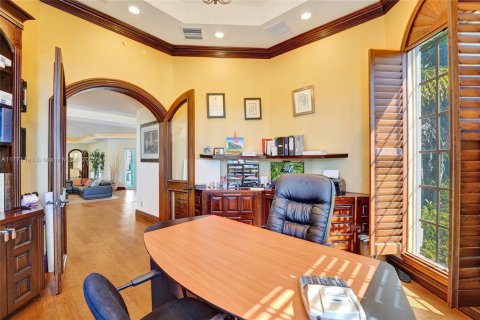 House in Southwest Ranches, Florida 4 bedrooms, 554.16 sq.m. № 1693198 - photo 29