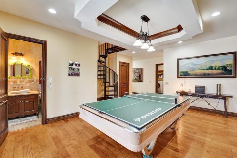 House in Southwest Ranches, Florida 4 bedrooms, 554.16 sq.m. № 1693198 - photo 21