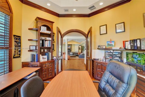 House in Southwest Ranches, Florida 4 bedrooms, 554.16 sq.m. № 1693198 - photo 30