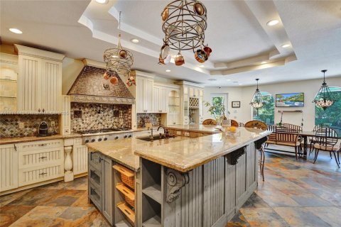 House in Southwest Ranches, Florida 4 bedrooms, 554.16 sq.m. № 1693198 - photo 7