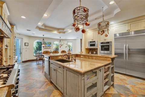 House in Southwest Ranches, Florida 4 bedrooms, 554.16 sq.m. № 1693198 - photo 6