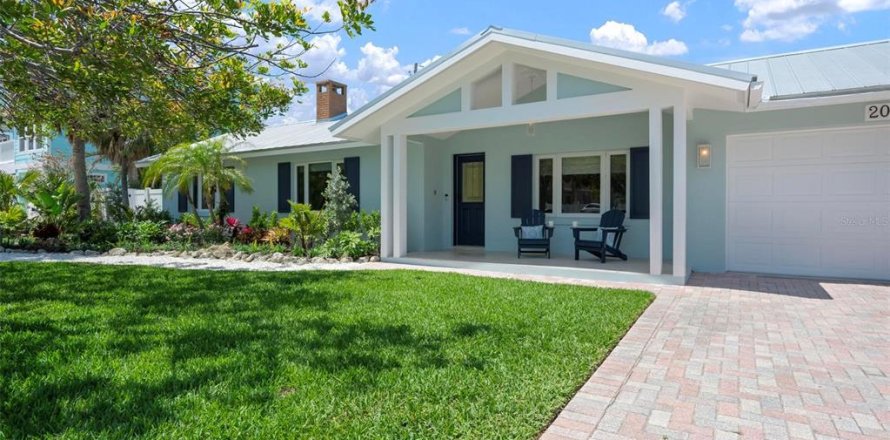 House in Holmes Beach, Florida 3 bedrooms, 165.09 sq.m. № 1628641