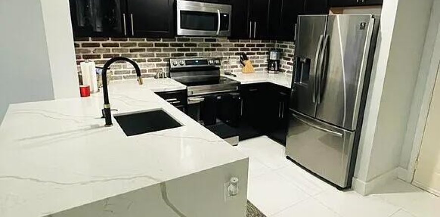 Condominio en Fort Lauderdale, Florida, 1 dormitorio  № 2191669