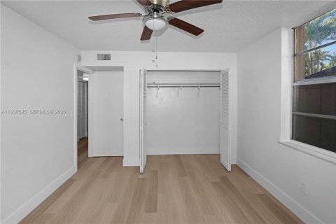 Copropriété à vendre à Miami, Floride: 3 chambres, 107.77 m2 № 1996680 - photo 16