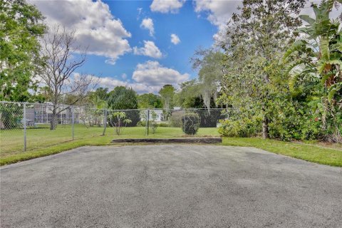 Casa en venta en Sanford, Florida, 3 dormitorios, 218.13 m2 № 1130974 - foto 11
