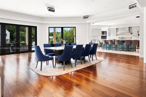 Villa ou maison à vendre à Coral Gables, Floride: 5 chambres, 609.62 m2 № 2081582 - photo 23