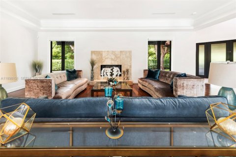 Villa ou maison à vendre à Coral Gables, Floride: 5 chambres, 609.62 m2 № 2081582 - photo 14