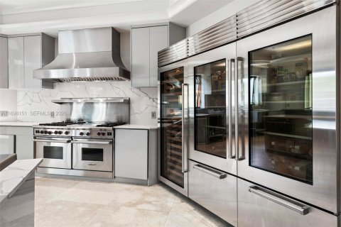 Villa ou maison à vendre à Coral Gables, Floride: 5 chambres, 609.62 m2 № 2081582 - photo 25