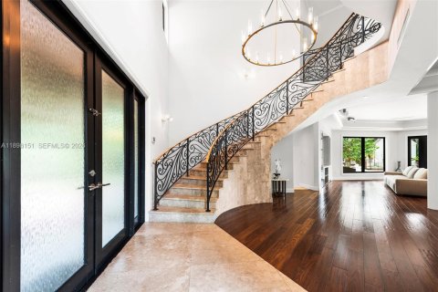 Villa ou maison à vendre à Coral Gables, Floride: 5 chambres, 609.62 m2 № 2081582 - photo 13