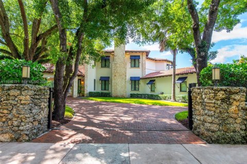 Villa ou maison à vendre à Coral Gables, Floride: 5 chambres, 609.62 m2 № 2081582 - photo 6
