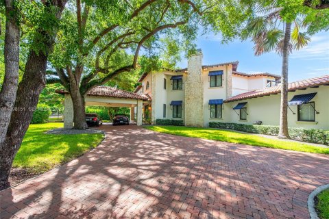 Villa ou maison à vendre à Coral Gables, Floride: 5 chambres, 609.62 m2 № 2081582 - photo 9