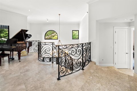 Villa ou maison à vendre à Coral Gables, Floride: 5 chambres, 609.62 m2 № 2081582 - photo 29