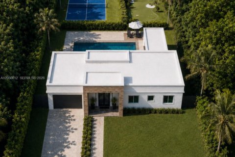 House in Miami, Florida 3 bedrooms, 156.26 sq.m. № 2261043