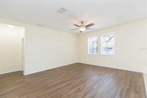 House in Ruskin, Florida 3 bedrooms, 138.33 sq.m. № 1651237 - photo 17