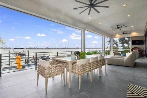 Villa ou maison à louer à Tampa, Floride: 6 chambres, 608.6 m2 № 2380620 - photo 5