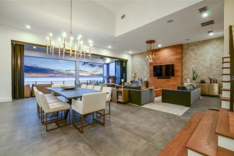 Villa ou maison à louer à Tampa, Floride: 6 chambres, 608.6 m2 № 2380620 - photo 10
