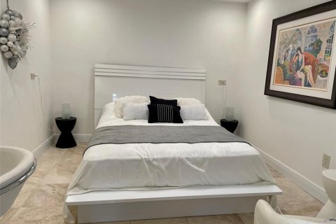 Condominio en alquiler en Saint Petersburg, Florida, 2 dormitorios, 125.42 m2 № 1513700 - foto 24