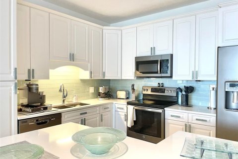 Condominio en alquiler en Saint Petersburg, Florida, 2 dormitorios, 125.42 m2 № 1513700 - foto 4