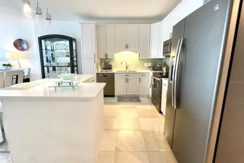 Condominio en alquiler en Saint Petersburg, Florida, 2 dormitorios, 125.42 m2 № 1513700 - foto 3