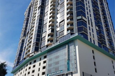 Condominio en alquiler en Saint Petersburg, Florida, 2 dormitorios, 125.42 m2 № 1513700 - foto 1