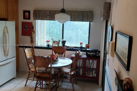 Touwnhouse à vendre à Plantation, Floride: 3 chambres, 163.51 m2 № 2247904 - photo 7