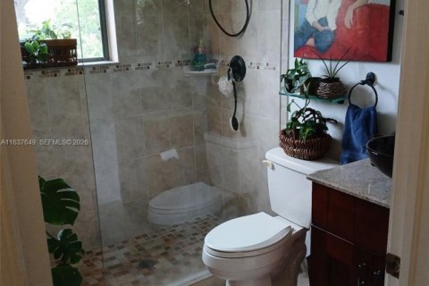 Touwnhouse à vendre à Plantation, Floride: 3 chambres, 163.51 m2 № 2247904 - photo 10