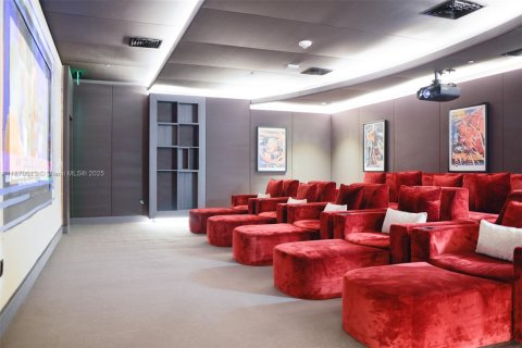 Condominio en alquiler en Miami, Florida, 2 dormitorios, 125.98 m2 № 1926624 - foto 18