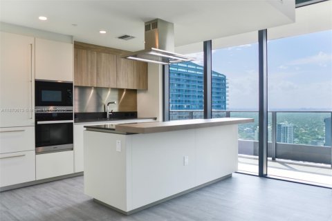 Condominio en alquiler en Miami, Florida, 2 dormitorios, 125.98 m2 № 1926624 - foto 11