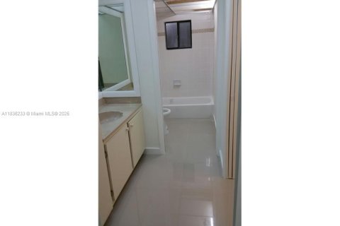 Copropriété à louer à Miami, Floride: 1 chambre, 65.5 m2 № 1821626 - photo 8