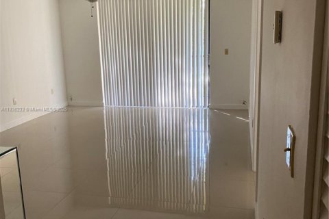 Copropriété à louer à Miami, Floride: 1 chambre, 65.5 m2 № 1821626 - photo 23