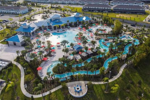 Touwnhouse à vendre à Davenport, Floride: 5 chambres, 213.02 m2 № 2275070 - photo 23
