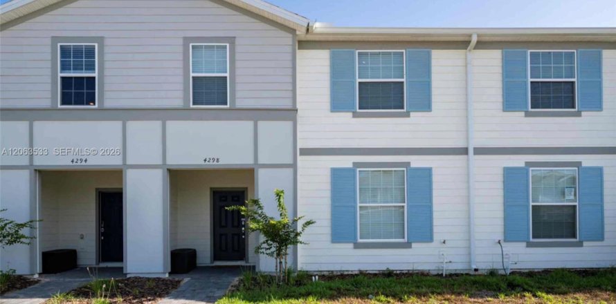 Touwnhouse à Davenport, Floride 5 chambres, 213.02 m2 № 2275070