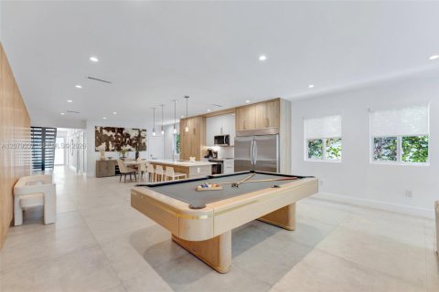 Townhouse in Fort Lauderdale, Florida 3 bedrooms, 268.3 sq.m. № 2344479 - photo 8