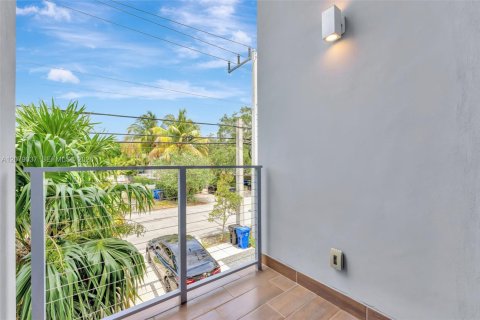 Townhouse in Fort Lauderdale, Florida 3 bedrooms, 268.3 sq.m. № 2344479 - photo 30