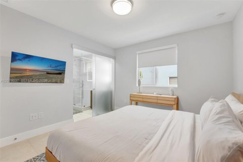 Townhouse in Fort Lauderdale, Florida 3 bedrooms, 268.3 sq.m. № 2344479 - photo 22