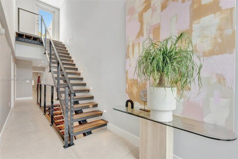 Townhouse in Fort Lauderdale, Florida 3 bedrooms, 268.3 sq.m. № 2344479 - photo 25