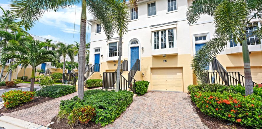 Touwnhouse à Juno Beach, Floride 2 chambres, 158.77 m2 № 2402157