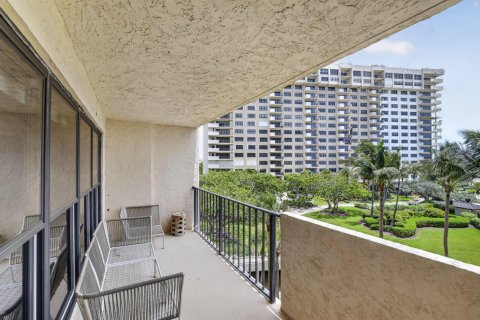 Condo in Lauderdale-by-the-Sea, Florida, 2 bedrooms № 2078103 - photo 16