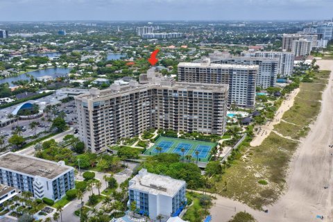 Condo in Lauderdale-by-the-Sea, Florida, 2 bedrooms № 2078103 - photo 7